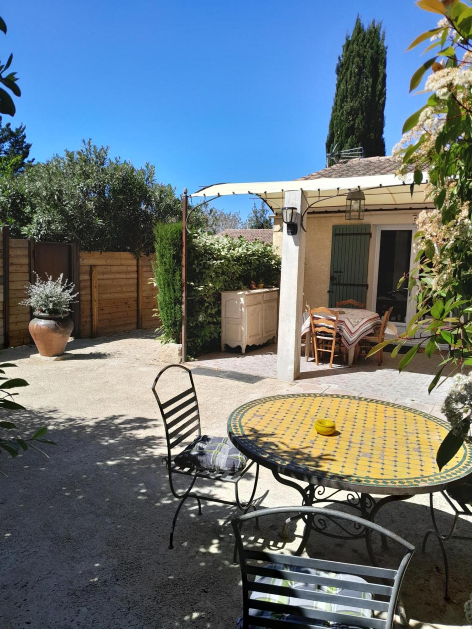 Ferienwohnung Le Mazet De Louise Saint-Rémy-de-Provence Exterior foto